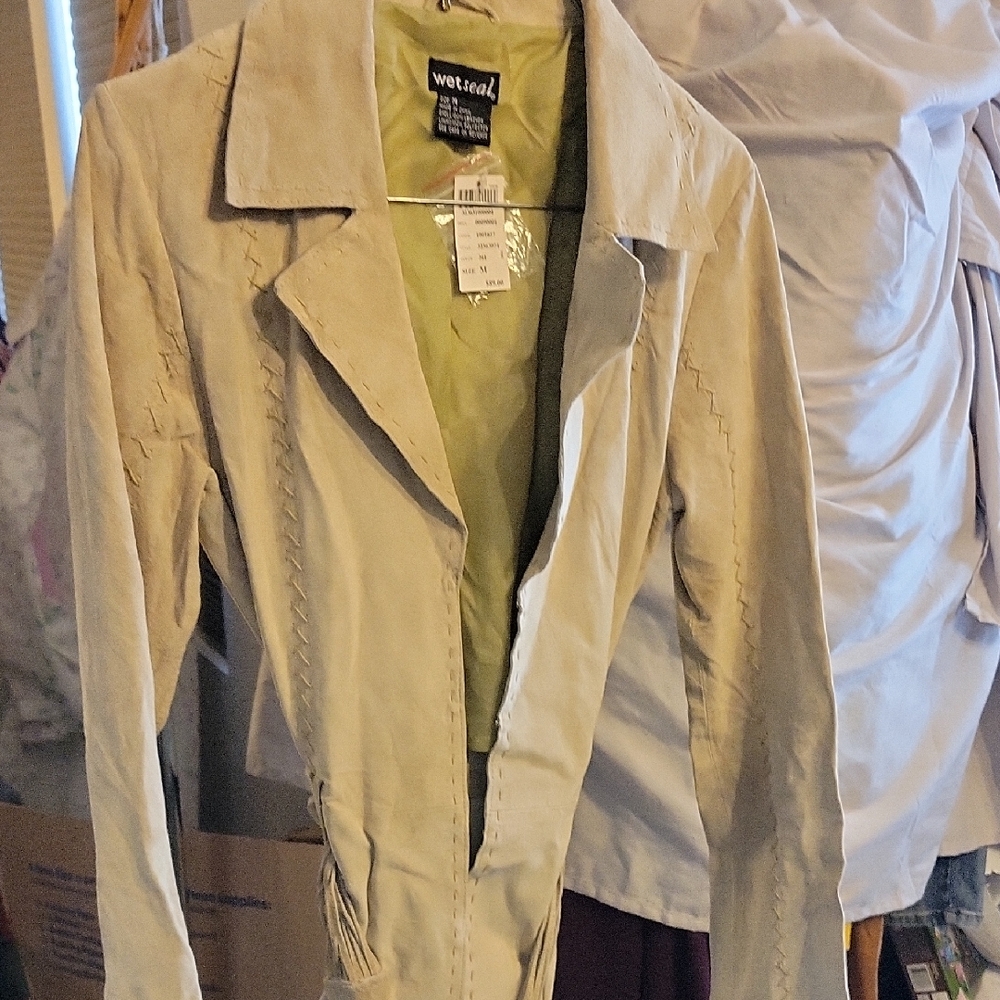 Wet Seal Women's Cream Blazer With Skirt